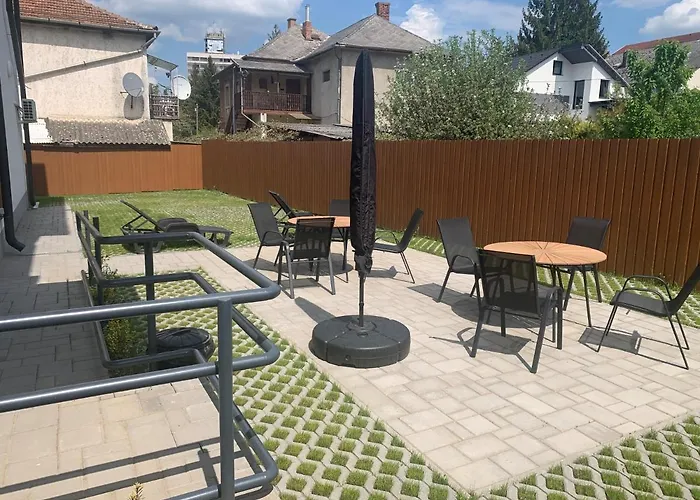 Apartamento Park Tapolca - *